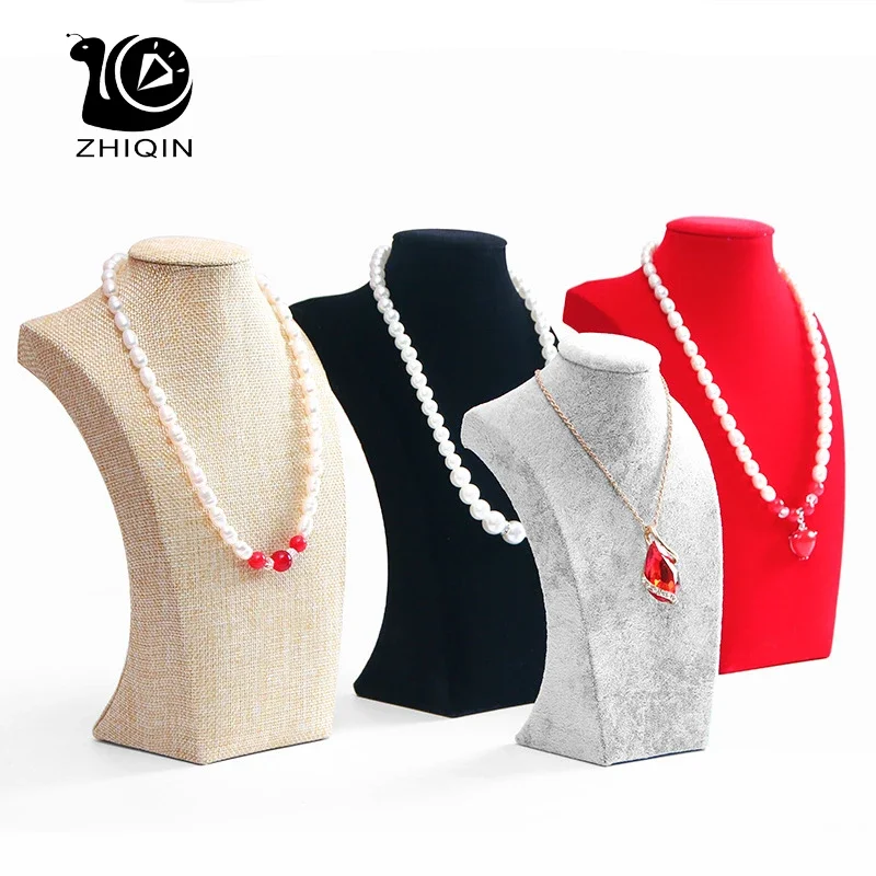 Velvet Portrait Necklace Displ - Body Jewelry Holder ulasan dan harga