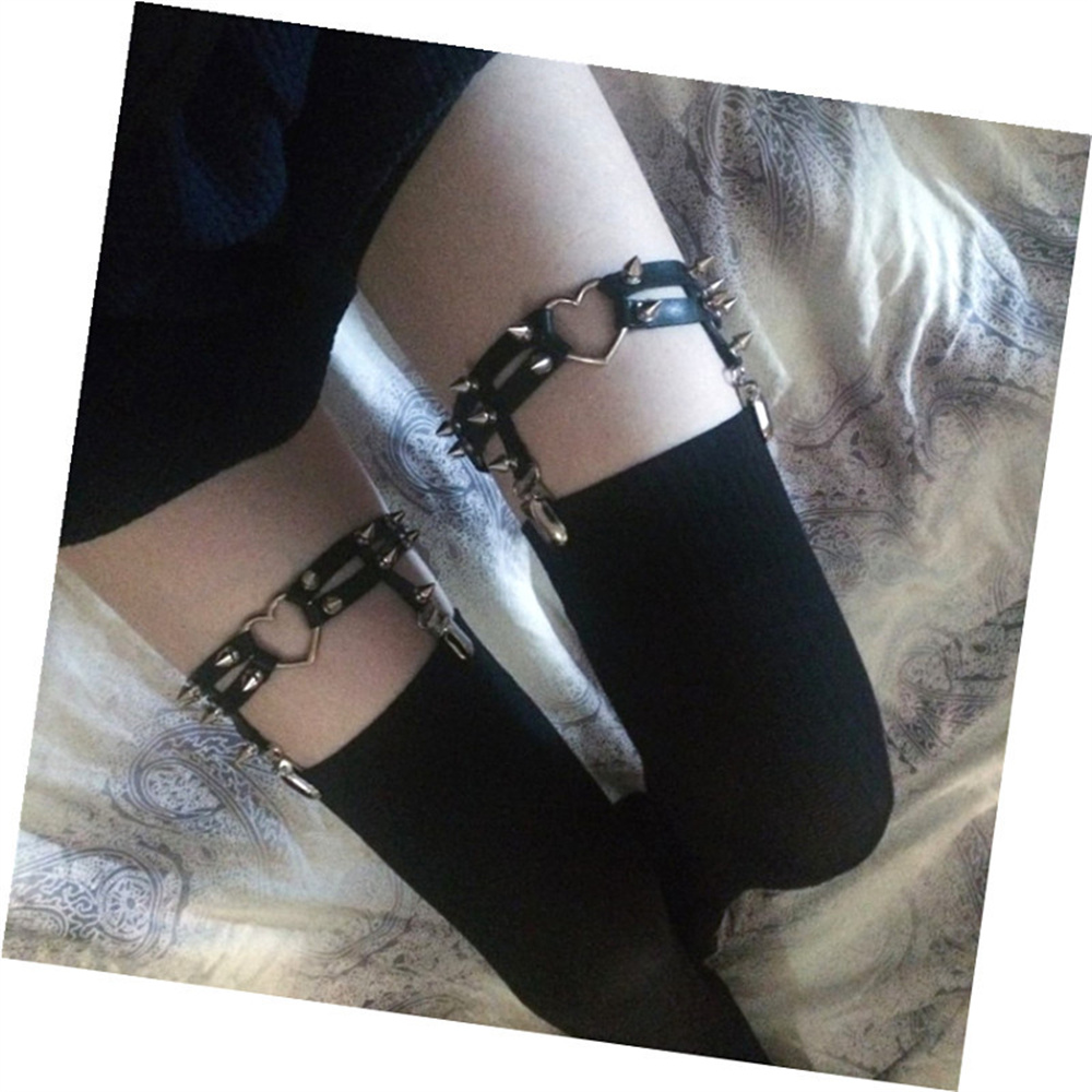 1Pcs Women Punk Goth Heart PU  - Body Jewelry Rings ulasan dan harga