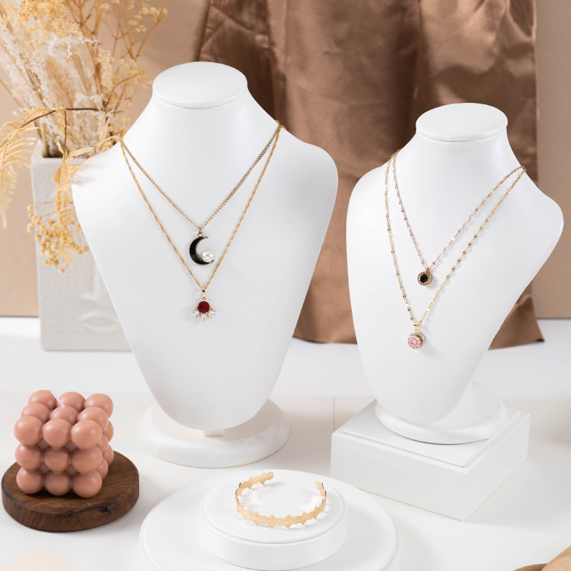 Elegant Necklace Display Manne - Body Jewelry Holder ulasan dan harga